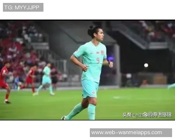 张玉宁与对方球员上半场激烈冲突各自领到黄牌引发热议