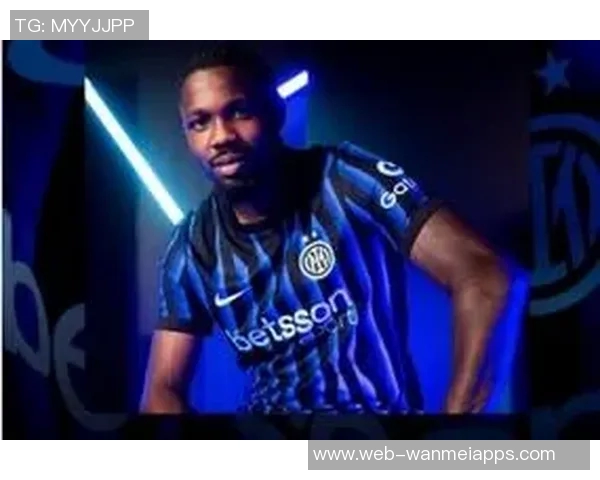 国米九月最佳球员候选名单揭晓迪马尔科图拉姆劳塔罗恰尔汗奥卢争夺荣誉