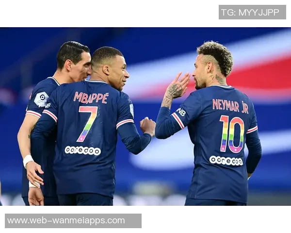 斯基拉透露巴黎与杜埃续约至2030年并大幅提升薪资待遇